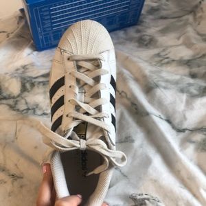 Adidas Superstar Sneakers